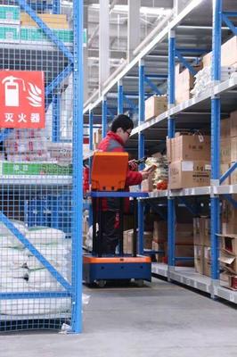 智能物流時(shí)代，機(jī)器人如何重塑人工搬運(yùn)服務(wù)的角色與未來(lái)